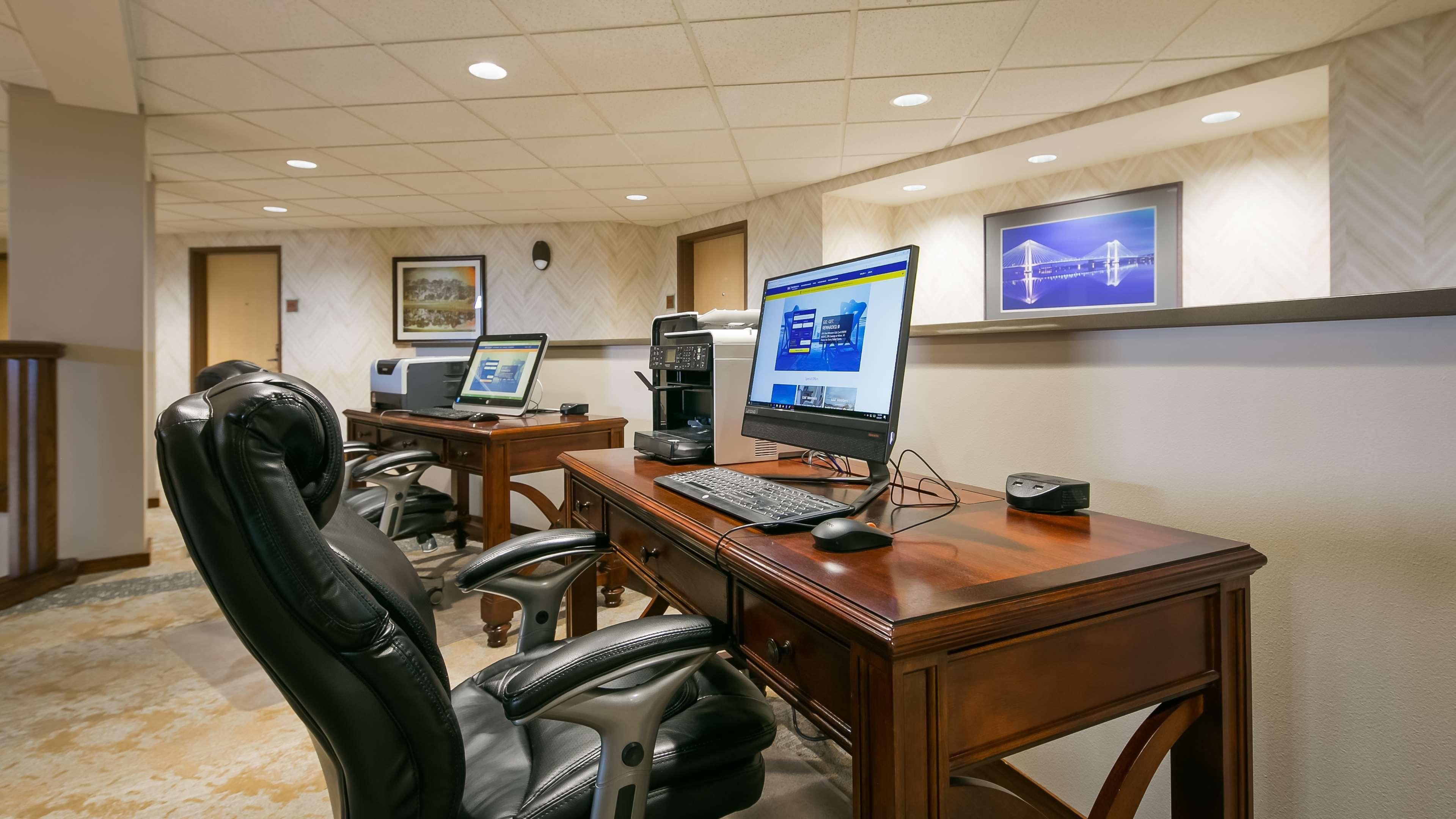 Best Western Plus Kennewick Inn Bagian luar foto